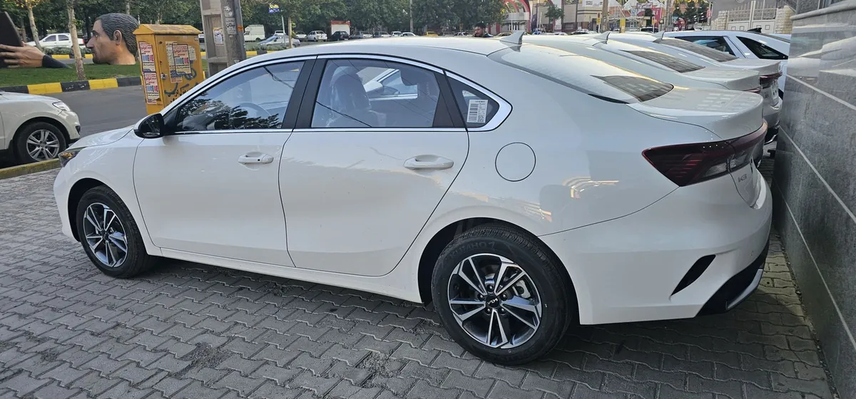کیا K3 (سراتو) مدل 2025 - تصویر 4